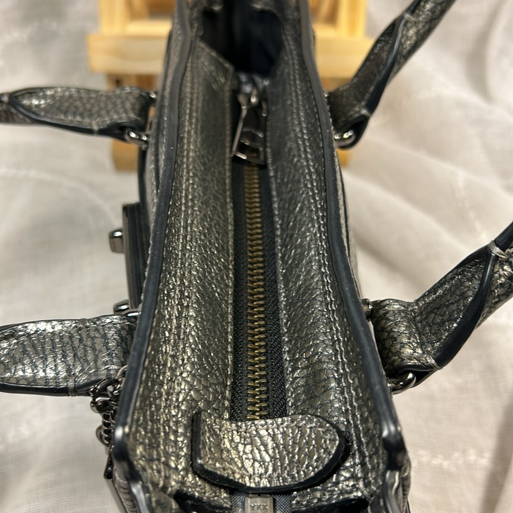 Coach Swagger leather in silver grey handbag - Picture 10 of 16